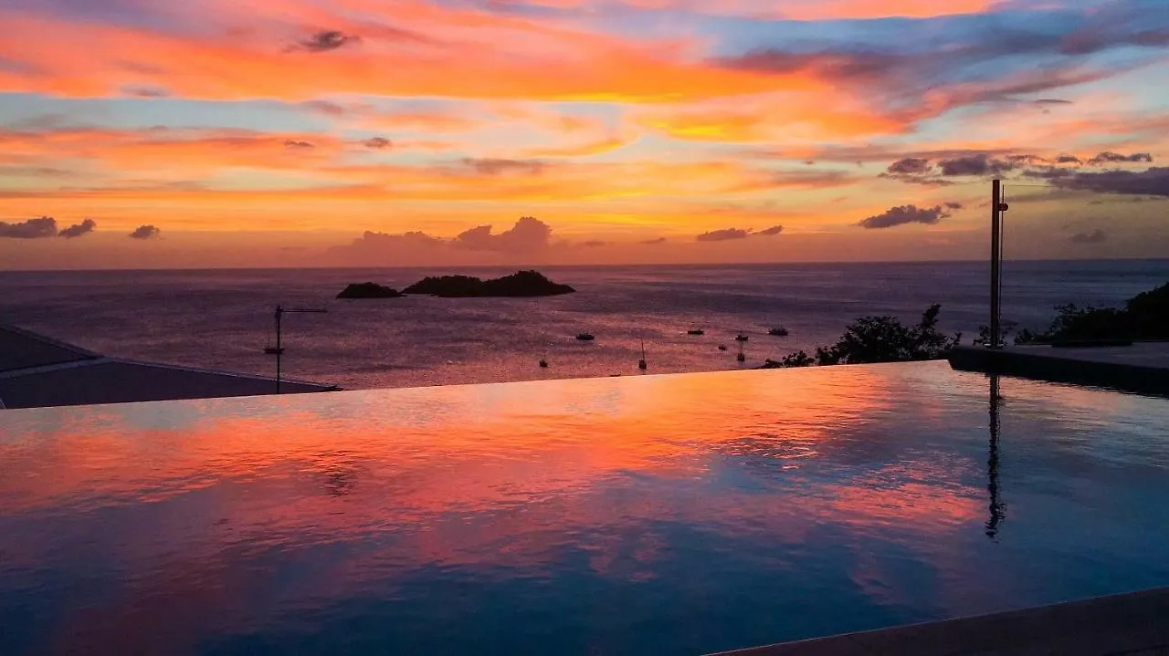 Sunset Palm - Villa Creole Avec Piscine Face Au Coucher De Soleil Et A La Reserve Cousteau Bouillante